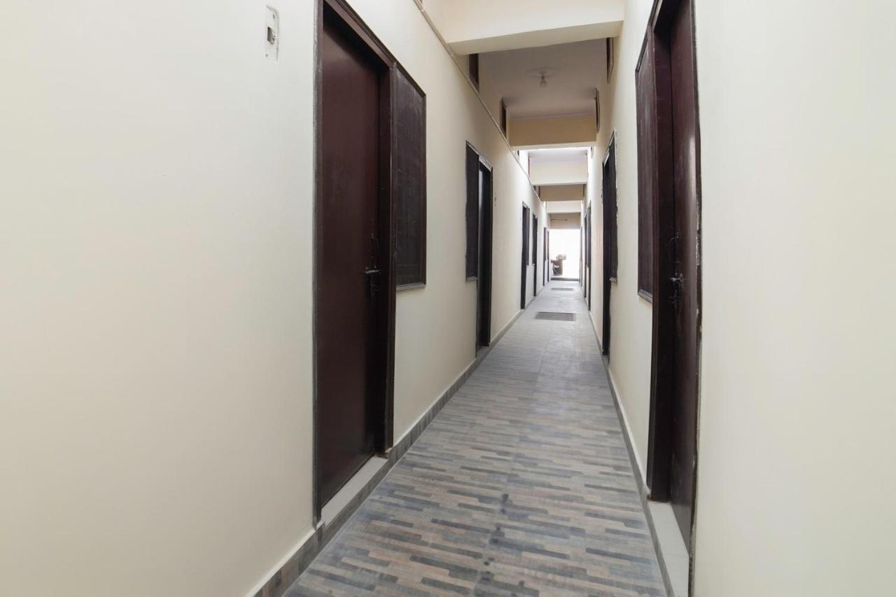 Spot On 67119 Hotel Shivam Residency Rāmpura Extérieur photo
