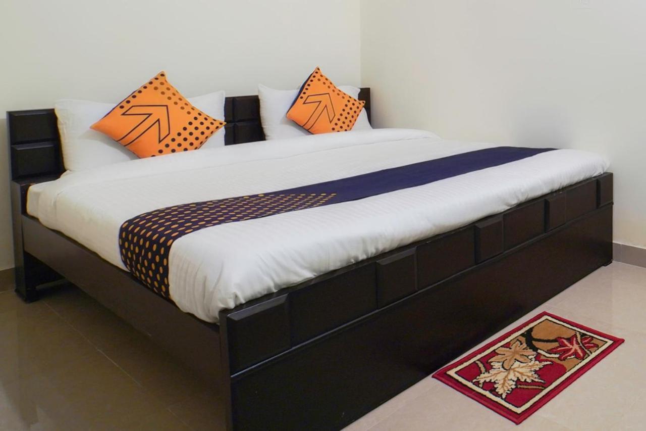 Spot On 67119 Hotel Shivam Residency Rāmpura Extérieur photo