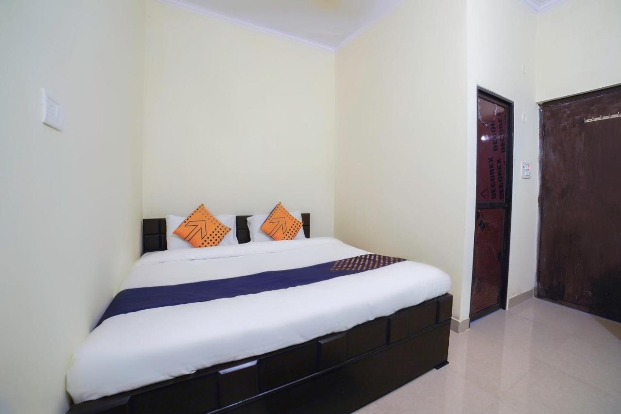 Spot On 67119 Hotel Shivam Residency Rāmpura Extérieur photo