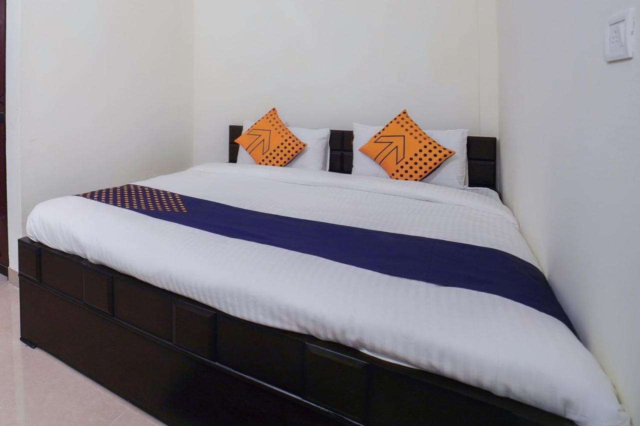 Spot On 67119 Hotel Shivam Residency Rāmpura Extérieur photo